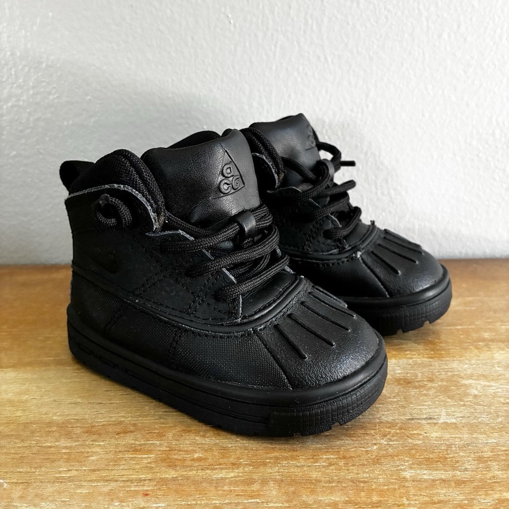 Nike ACG Woodside 2 High Black Boots Baby Toddler Size 5C 5